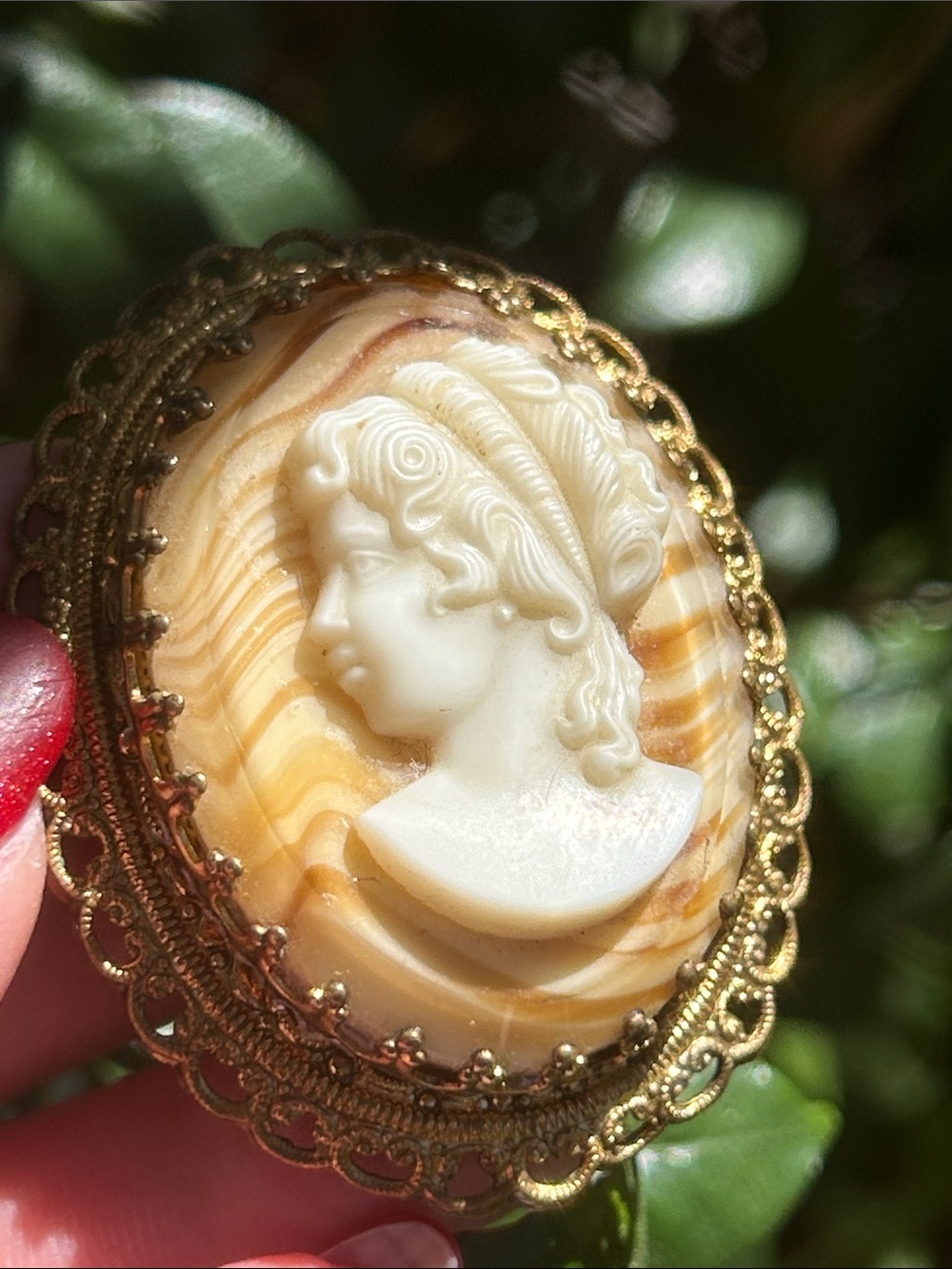 Vintage Glass Cameo 🇩🇪Filigree Frame